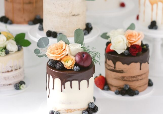 Fig & Bloom Cake image