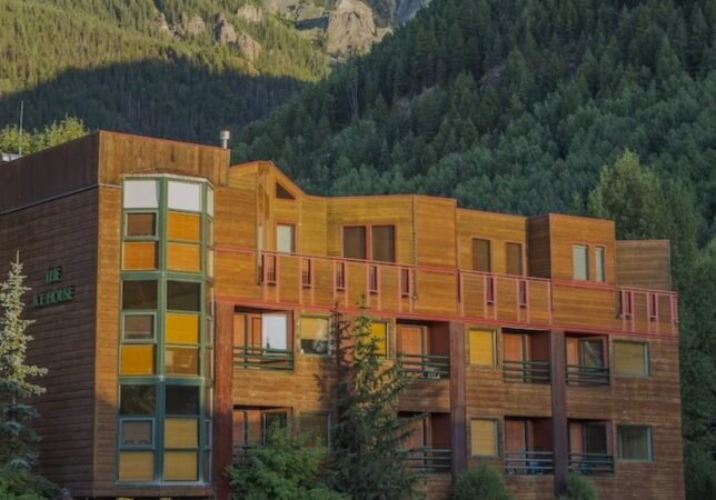 Ice House Suites & Condominiums image