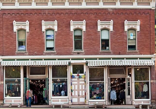 Telluride Trappings & Toggery image